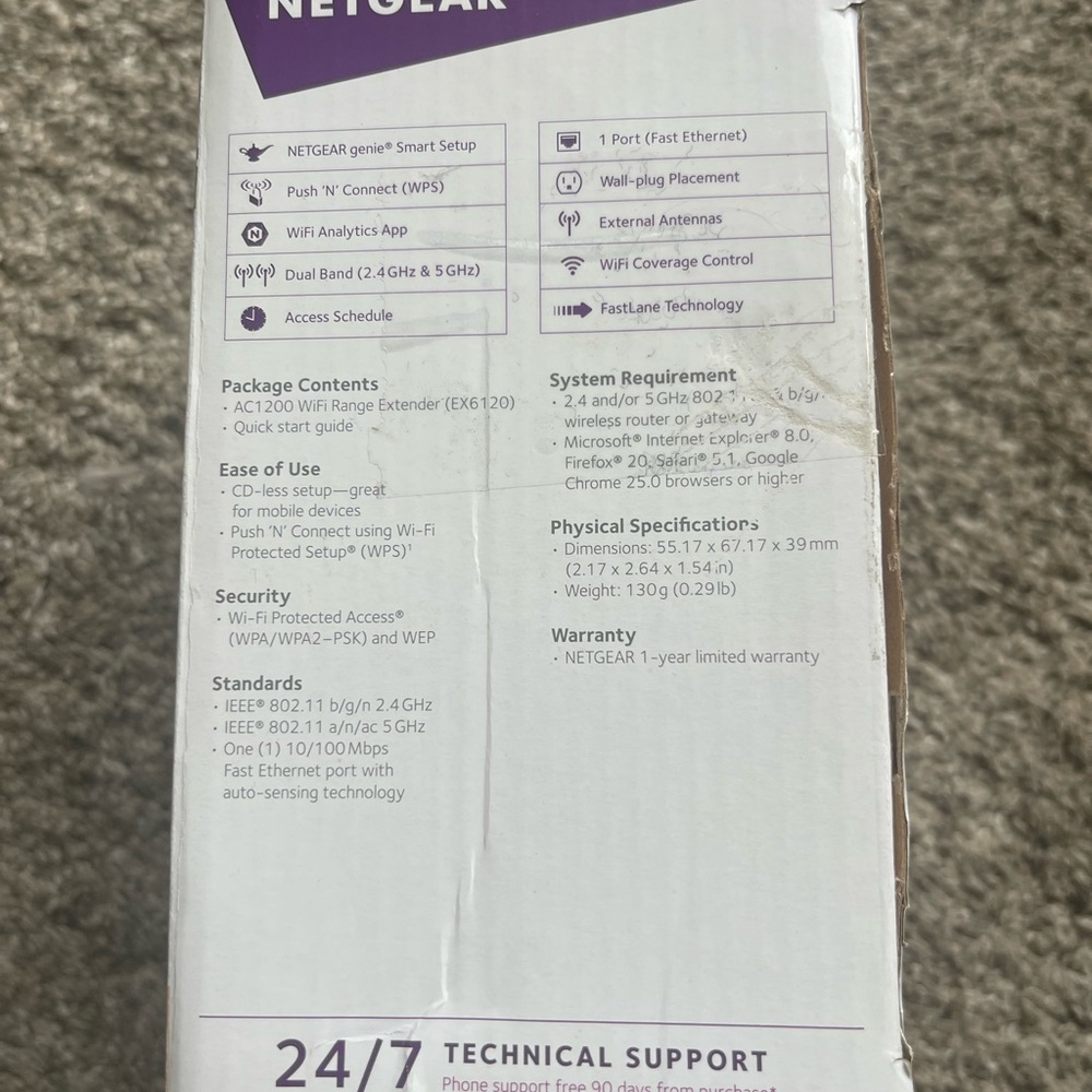 NETGEAR AC1200 WiFi Range Extender - Picture 4 of 7